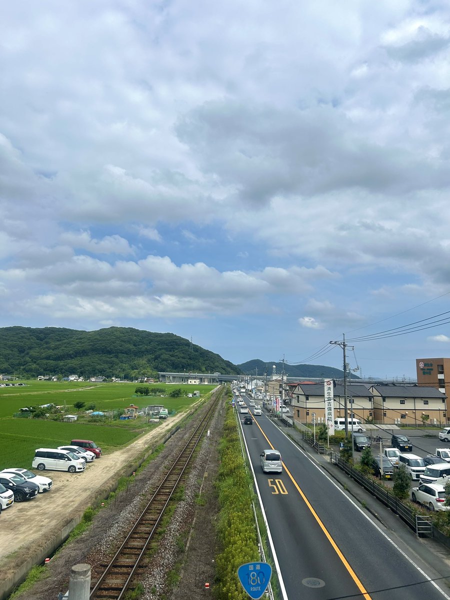littleyuina614's tweet photo. めっちゃ綺麗なところ見つけた
日本の夏 感がすごい☀︎ https://t.co/6ukyFzzuXx