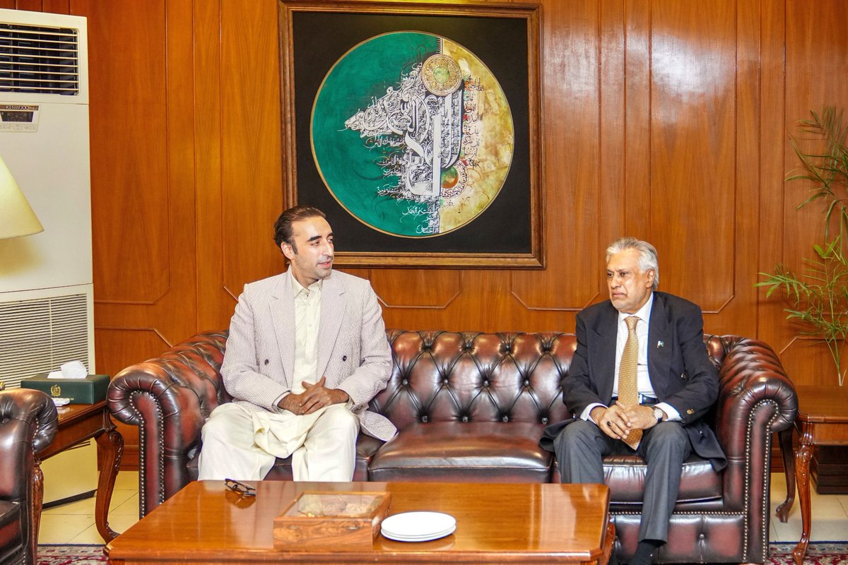 BhuttoMaryam's tweet photo. Chairman @BBhuttoZardari in Islamabad. ❤️ https://t.co/dERVgIbz6A