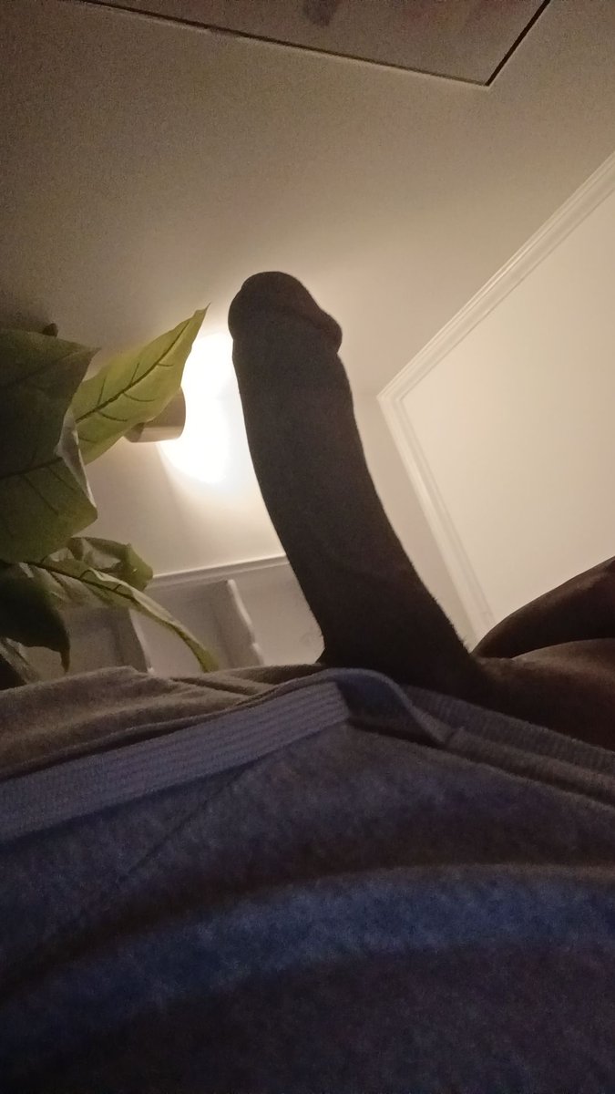 ballsdaniel3's tweet photo. @16him23 How is mines bigger and I'm 14🫢 https://t.co/wTTxLcbB24