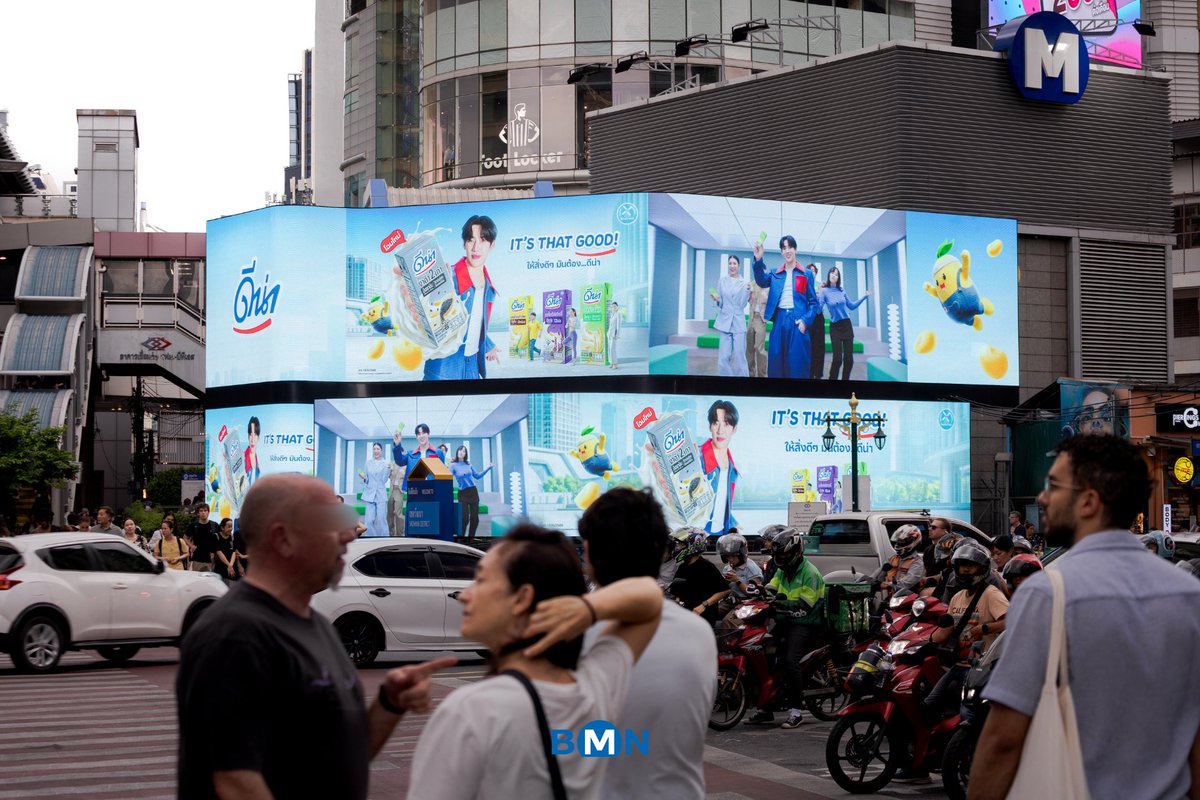 BMNmedia_MRT's tweet photo. #BangkokMetroNetworks #BEM #BMN #MRT #สื่อMRT #สื่อโฆษณา
#รถไฟฟ้าMRT #outofhomegallery #TheHappyCommercialHubOfMRT
#DNAxBambam #DNA_ItsThatGood #มันต้องดีน่า #ดีน่า #BamBam #뱀뱀 #GOT7 https://t.co/PB9nNjHM9U