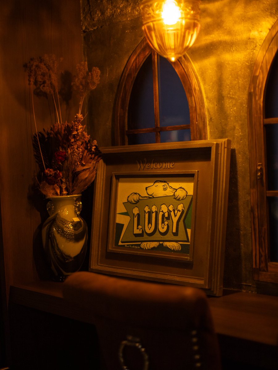 cafe_lucy's tweet photo. 重厚感のある
カウンター席🐻‍❄️

#すすきの #すすきのバー
#すすきの飲み #大人の秘密基地 https://t.co/ycKJiziYLS