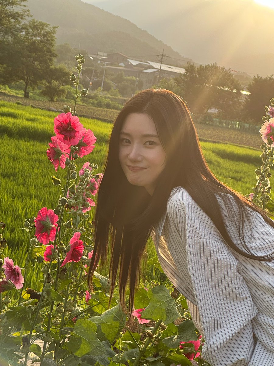 JCYJSM's tweet photo. 정채연 버블할 사람 https://t.co/2kju1MgYGt