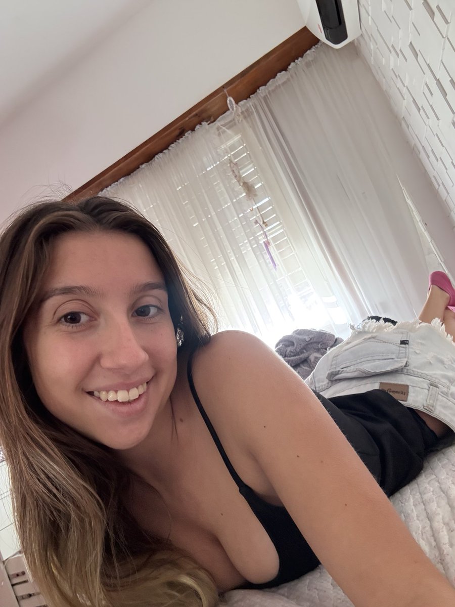 Juliettebamt's tweet photo. Je peu t’envoyer une photo 😍 https://t.co/gp1fatCh02