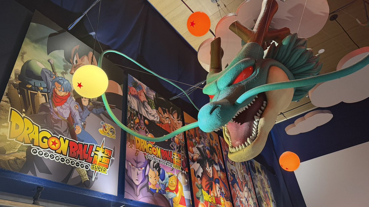 VivaErManga's tweet photo. ¡Arrasando en la tienda de ‘Dragon Ball’ de Fuji Tv en Odaiba!
Nueva visita a esta tienda que la han llenado de bastante y muy interesante material del que, por supuesto, dimos buena cuenta 🥰
#DragonBall #Odaiba https://t.co/1RovU5xZMB