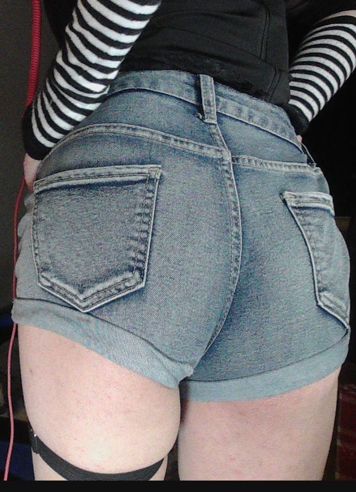 FemboiAsh26's tweet photo. #femboy Ready to be spanked :3 https://t.co/kh82SxMF0c