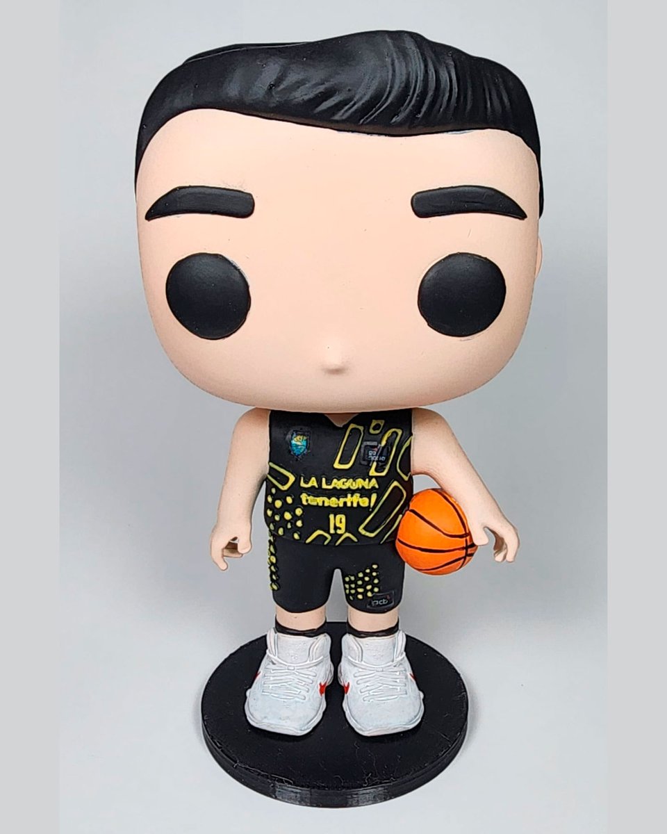 SuperManagerACB's tweet photo. Uno de los highlights #SuperManagerACB 25-26 fueron los muñecos Funko 🤖 de jugadores. 😍
Ver a RICKY RUBIO, GIO SHERMADINI, DYLAN ENNIS o JEAN MONTERO como obras 🎨 en miniatura 🔝.
¿Cuál os gustó más? ¿Qué jugador @ACBCOM os haría más ilusión para la temporada que viene? 😏 https://t.co/4fSyz8kkMu