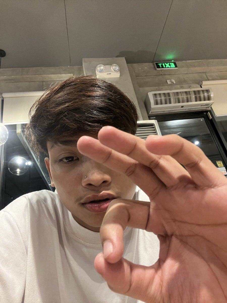 larcwm's tweet photo. game na kaya? 💌💦💦 https://t.co/vSFl1SG7Ou