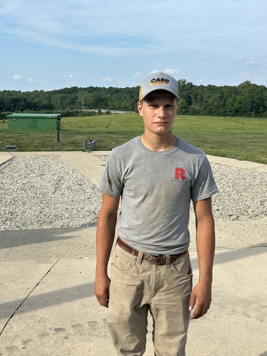 FLFFA's tweet photo. One of Oscar’s SAE’s is working at the Newport Sportsmen Club for their Tuesday evening league. He was busy loading throwers and preparing to keep everything running smoothly between squads. Another great experience! https://t.co/mfP6eNCZU5