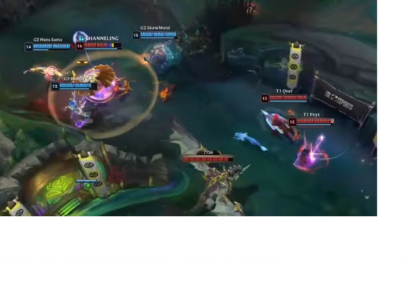 STsuna25's tweet photo. @Nymaera T1 solo laners were playing well early game.. dunno what they were doing mid to late game though... https://t.co/ufXKYZWWGA