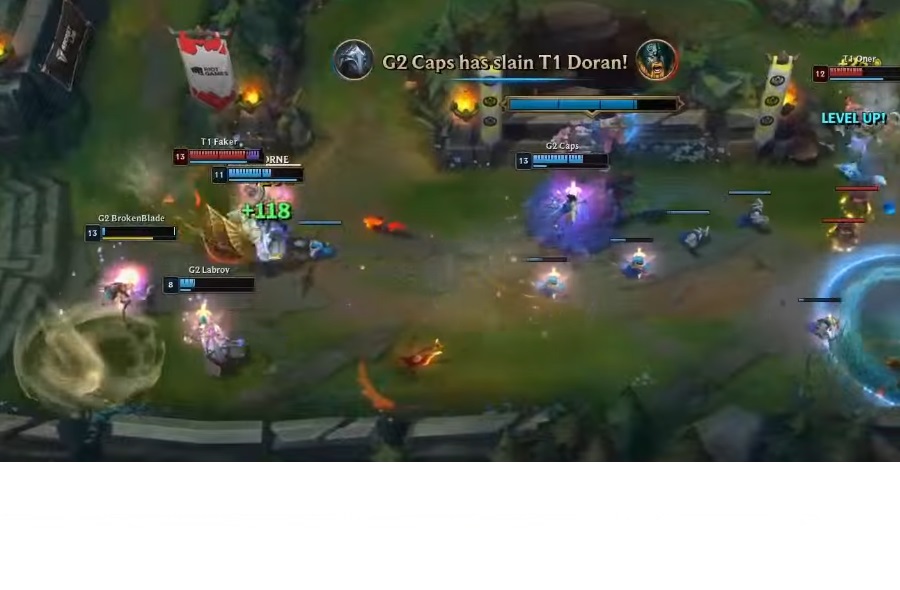 STsuna25's tweet photo. @Nymaera T1 solo laners were playing well early game.. dunno what they were doing mid to late game though... https://t.co/ufXKYZWWGA