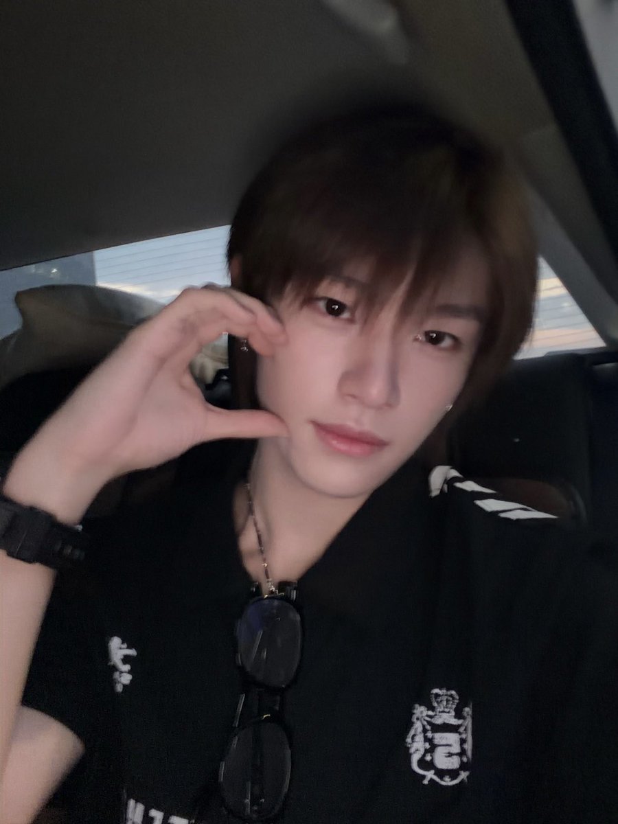 myfav56's tweet photo. 260708 SCUBED #천카이원 

📷🖤 https://t.co/g8xlhGwkLM