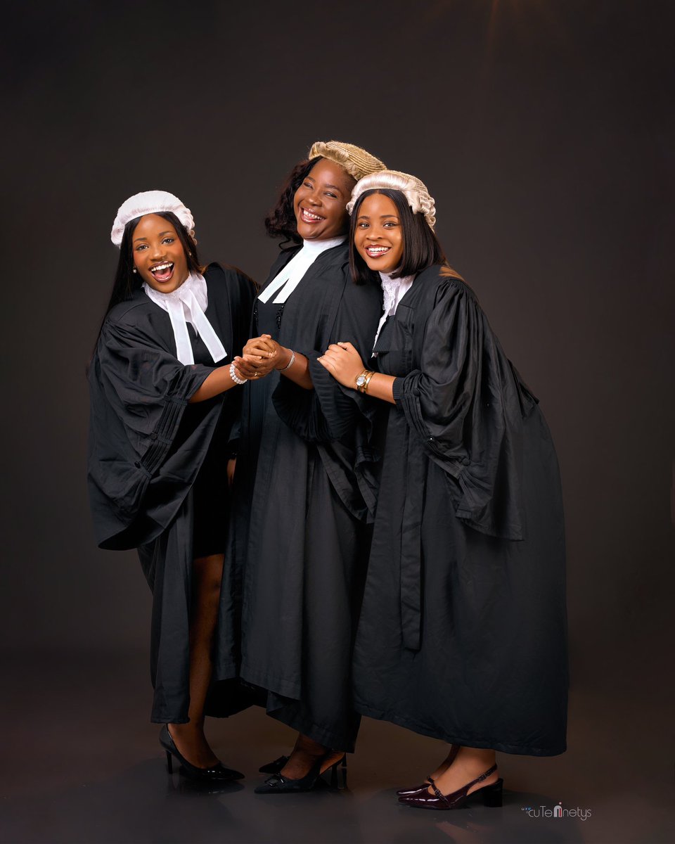 Leelabari_K's tweet photo. like mother, like sister, like daughter.
#lawyers #familyaffair https://t.co/5EwhAe5w5W