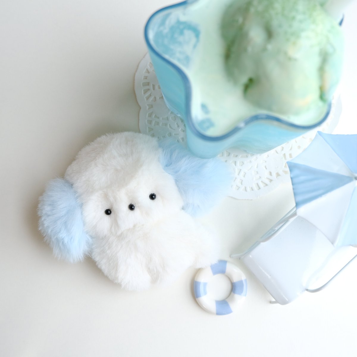 くり　おすましちび犬　水色 しろくてふわふわな 犬のぬいぐるみ(耳水色)🐶🫧🌟 online shop