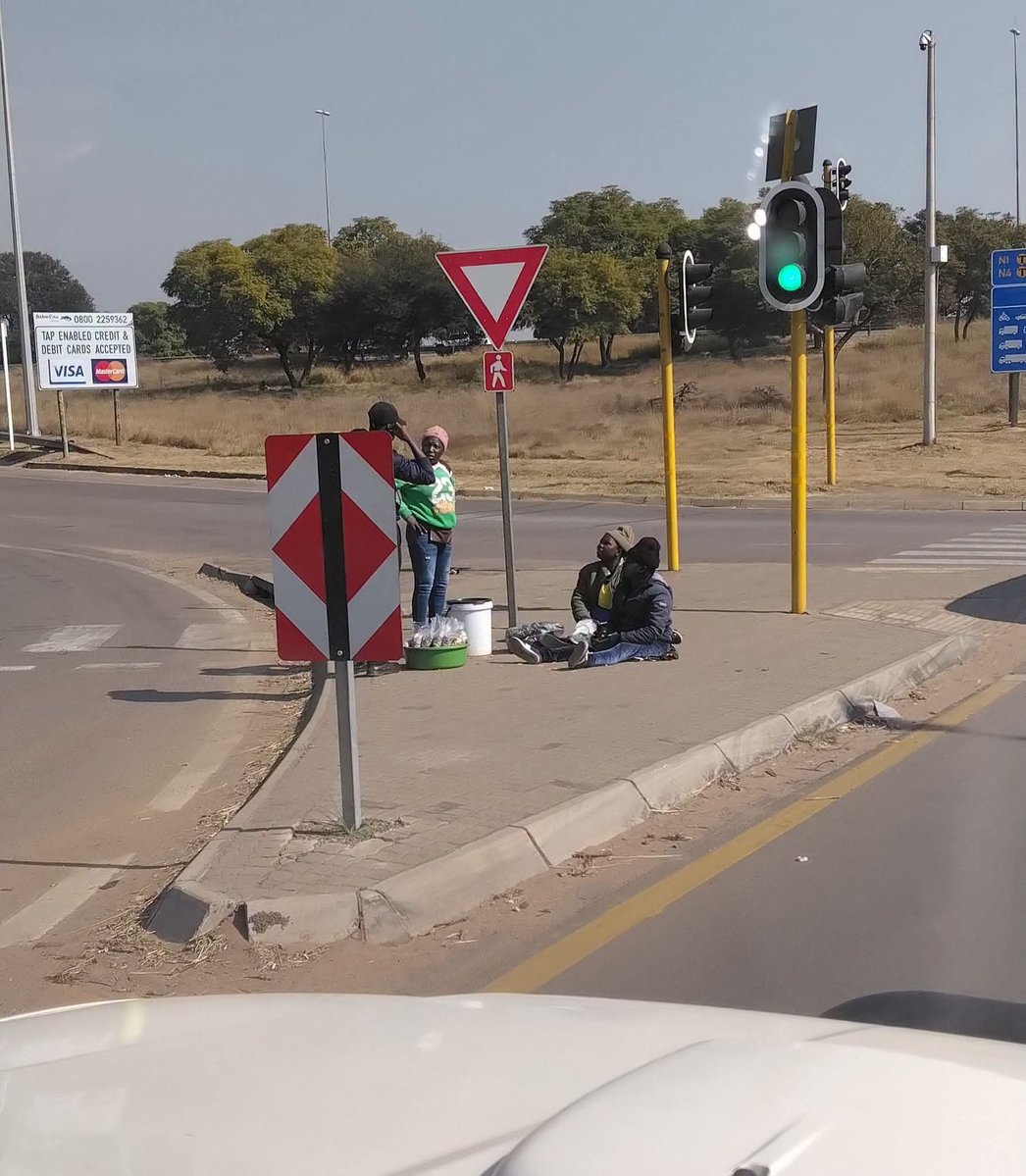 Patriot_S_A's tweet photo. The absolute audacity by foreigners to come and sell stuff at the traffic lights right near the toll gate at Stornvoël Road in the City of Tshwane.
1. It's against a COT Bylaw
2. They are probably illegal Immigrants 

I've already reported them to TMPD of course, however, if they are not removed by tomorrow they will have a bigger problem.