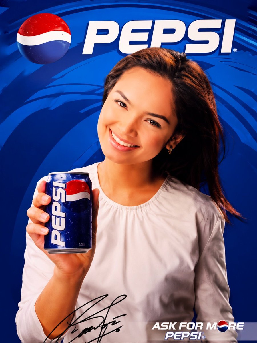 kakdahlia's tweet photo. Siti Nurhaliza promoting beverages

2001                                  2026 https://t.co/Qbw41TvhAG