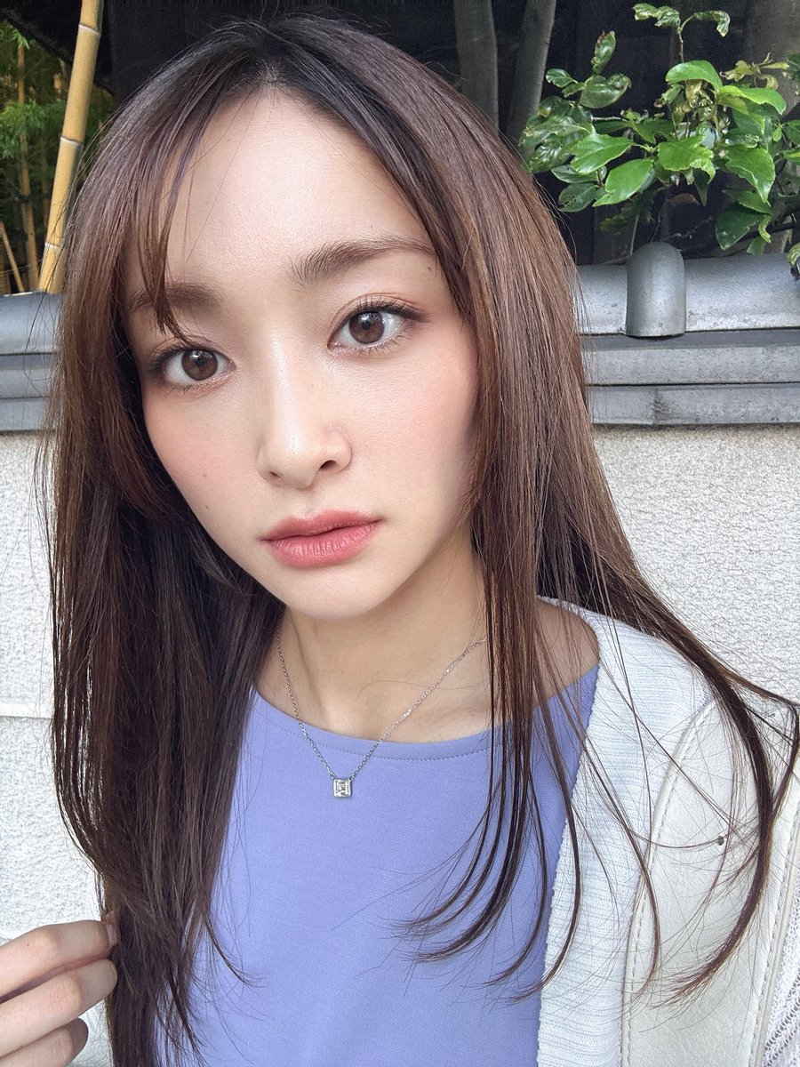 kai_chihiro's tweet photo. 美容院行ってきました！
美人風に撮れたので載せておきます😚

今日も一日お疲れ様でした🫶🌸 https://t.co/G7TzCnPDIk