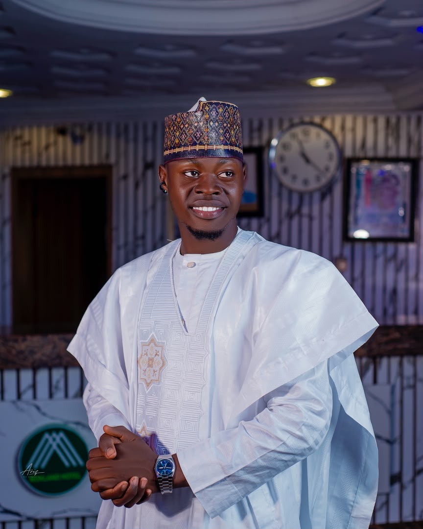 tailor_ace's tweet photo. #Detailed.... Top notch neatness x Top notch fitness ✂️✂️✂️🔥...

Let's be Tailor, Let's style you , We are just a DM away...... #tailored #fashion #Agbada. https://t.co/pBxdIdD0Jo
