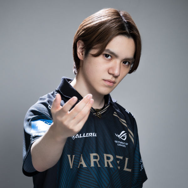 _lllllllc6's tweet photo. プロeSportsチームに加入している著名人(敬称略)

CRスター部門 山田涼介 【24年下半期 ViVi国宝級イケメンランキングADULT部門1位（連覇達成により殿堂入り）】

VARREL ゲーマー部門  宇野昌磨【五輪2大会連続メダル獲得、世界選手権連覇】 https://t.co/PisaIPBiCb