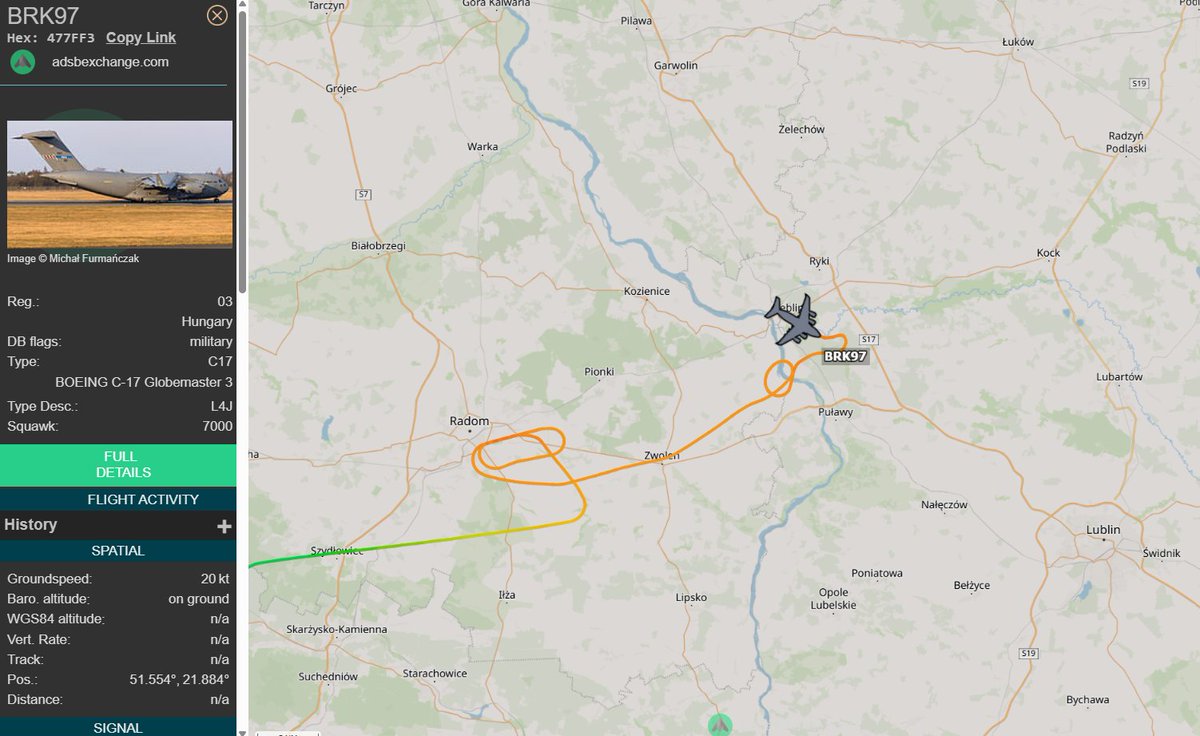 PolishMilRadar's tweet photo. #Aktualizacja
🕒13:34LT
Po wykonaniu podejść do lądowania na lotnisku w Radomiu #EPRA, #BRK97 Boeing C-17A Globemaster III "08-0003" wylądował w Dęblinie #EPDE 🇵🇱
🔗 https://t.co/XTKAXjMyCQ
#POLMILRADAR https://t.co/aoGexCUUMm
