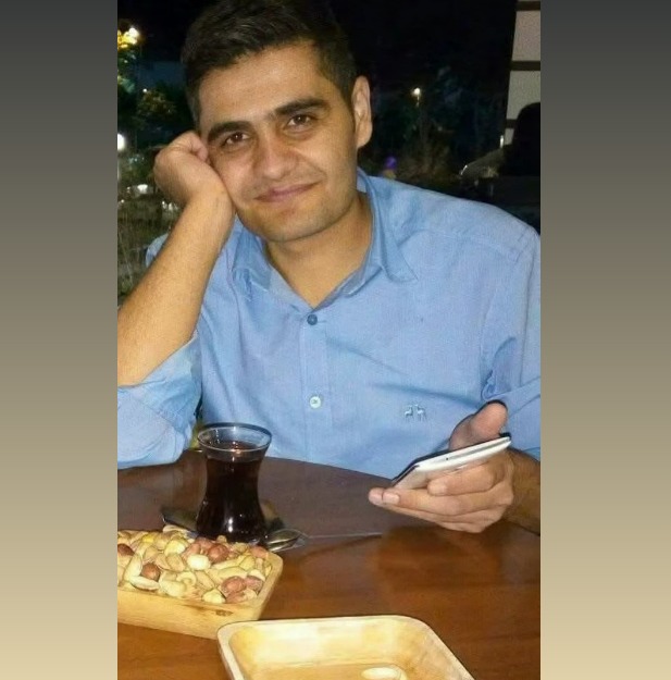 isigmeclisi's tweet photo. Ali Parlak..
26 yaşında, Gaziantep Cengiz Gökçek Kadın Doğum ve Çocuk Hastalıkları Hastanesi Çocuk Yoğun Bakım Ünitesi'nde Hemşire..
24 saatlik nöbeti sırasında geçirdiği kalp krizi sonucu hayatını kaybetti.. https://t.co/jxXLSPStmI