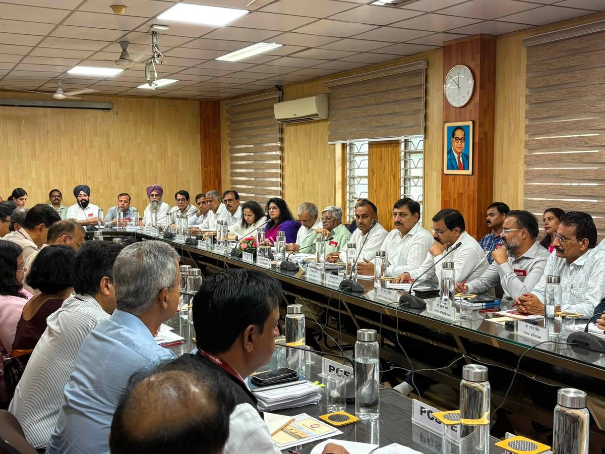 ShivaGopalMish1's tweet photo. Some Glimpses from the GM/PNM Meeting at Baroda House, Northern Railway Headquarters, New Delhi on 8 July 2026. 

Meaningful discussions between the Railway Administration and NRMU / AIRF on key issues concerning railway employees, staff welfare and pending demands.

@AIRF_DELHI
@GM_NRly
@RailwayNorthern

#AIRF #NRMU #NorthernRailway #GMPNM #IndianRailways #EmployeeWelfare