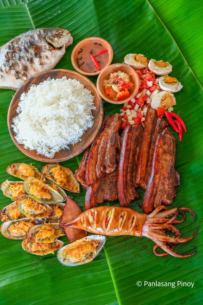 patwothree's tweet photo. diff cultures truly are interesting cos we have these as the fave post-swimming food in the philippines (add crispy coke, sprite, and royal) 😆 https://t.co/zzTHm0n4E8