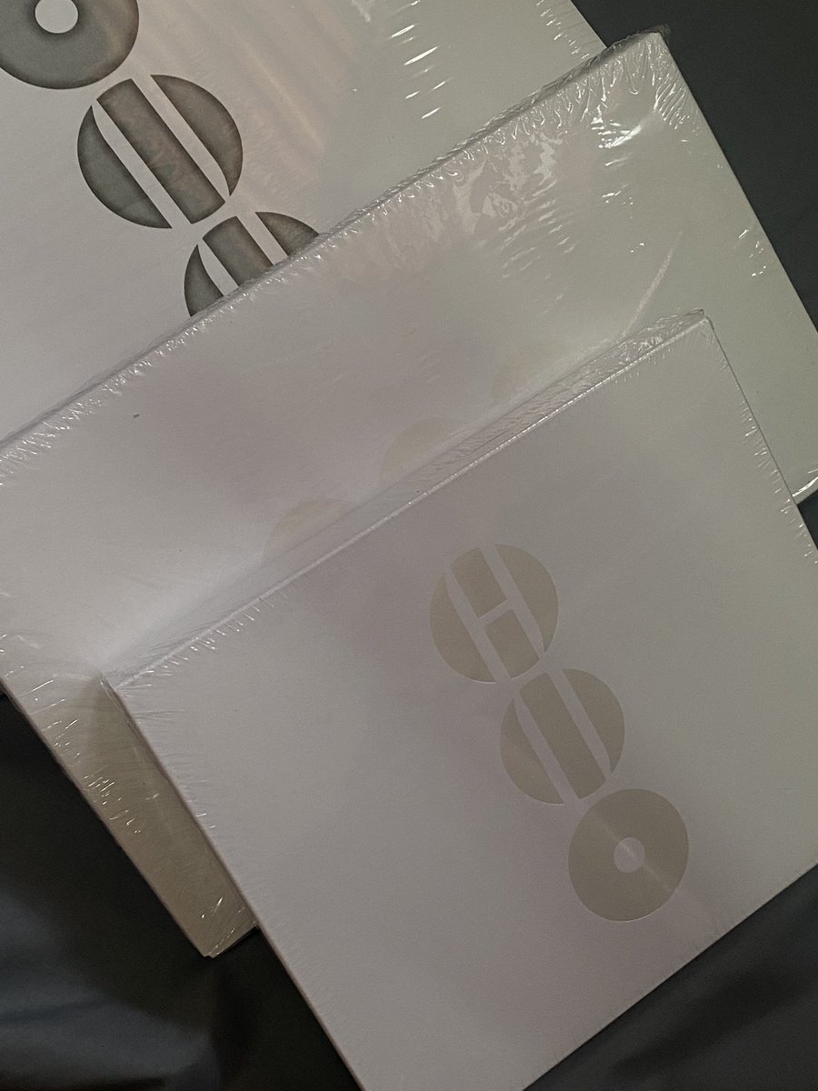 taetwinkle's tweet photo. 💌 #mailsforchie
— another love mail arrived from @chimelleshop !!💗
i’m was having a hard time looking for affordable official living legend ver of arirang and i am glad they have it!! tysm🫶🏻
living legend for me and rim/rik for you, oomfs! stay tuned!!💗
#ChimelleProofs https://t.co/9BAbOIUMhL