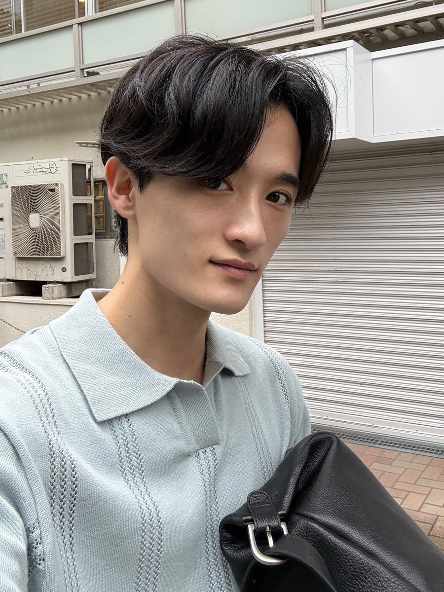 yuya__ootd's tweet photo. スキッパーニットポロ、色味も素敵。 https://t.co/ckhtrXLWyz
