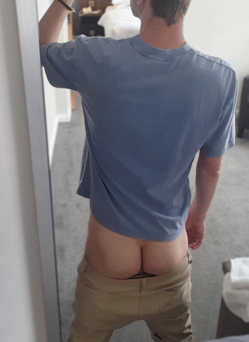boycreatedxo's tweet photo. Ass out again, cruising weather 🥵 https://t.co/1NQvY9e0Ys