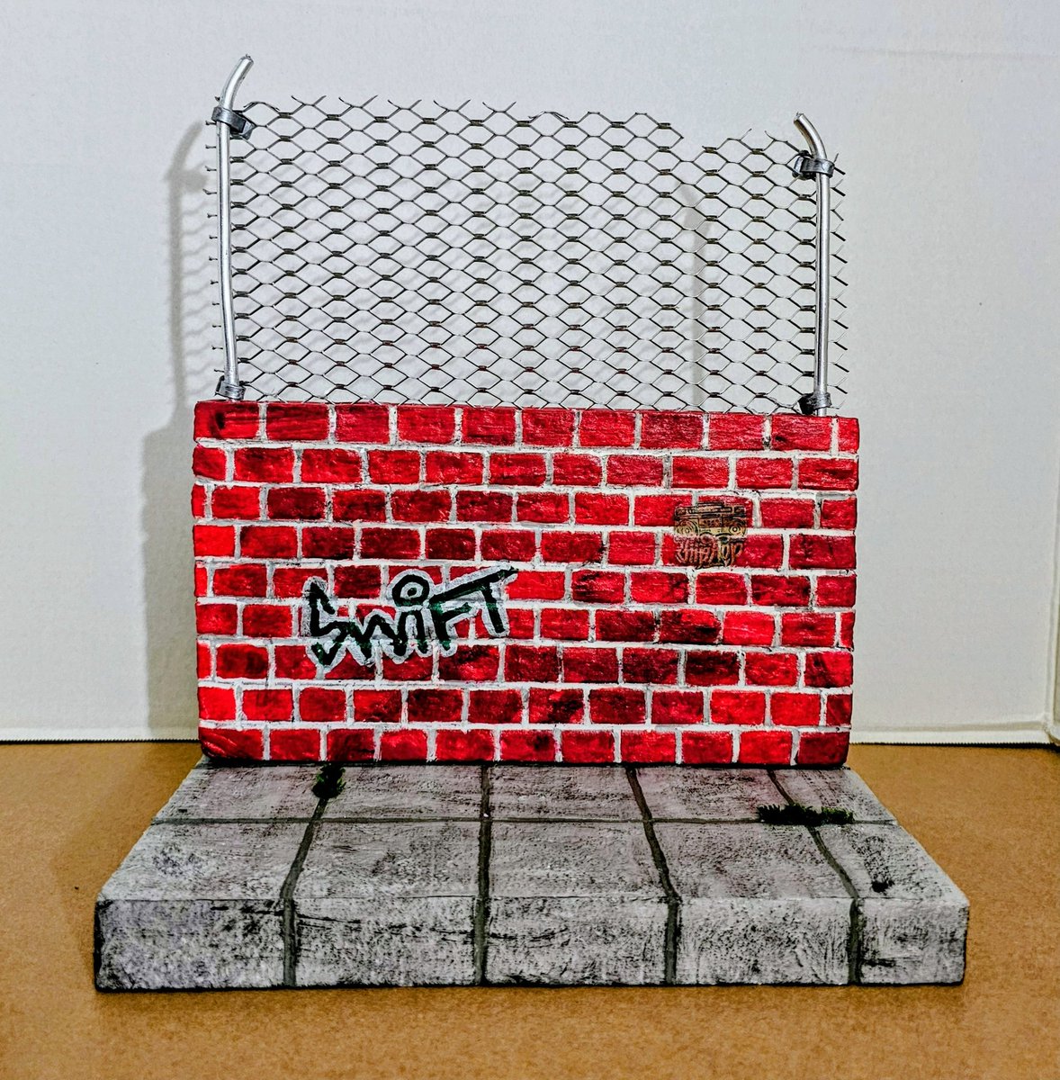 DC_Collector04's tweet photo. Check out Brick Wall/ w Fence 1/2 Scale 2 piece DIORAMA For Action Figures https://t.co/8CY5983DzU #eBay via @eBay https://t.co/4LMtZqcuGb