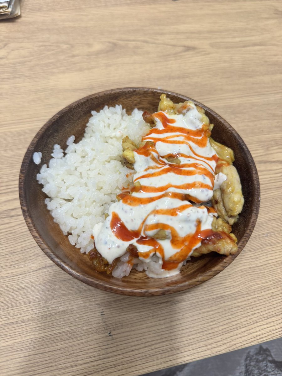 yuki_mma's tweet photo. チキンオーバーライスが美味しいすぎて毎日作ってる
低脂質、高タンパク最強メシ https://t.co/QbXwpiSTyh