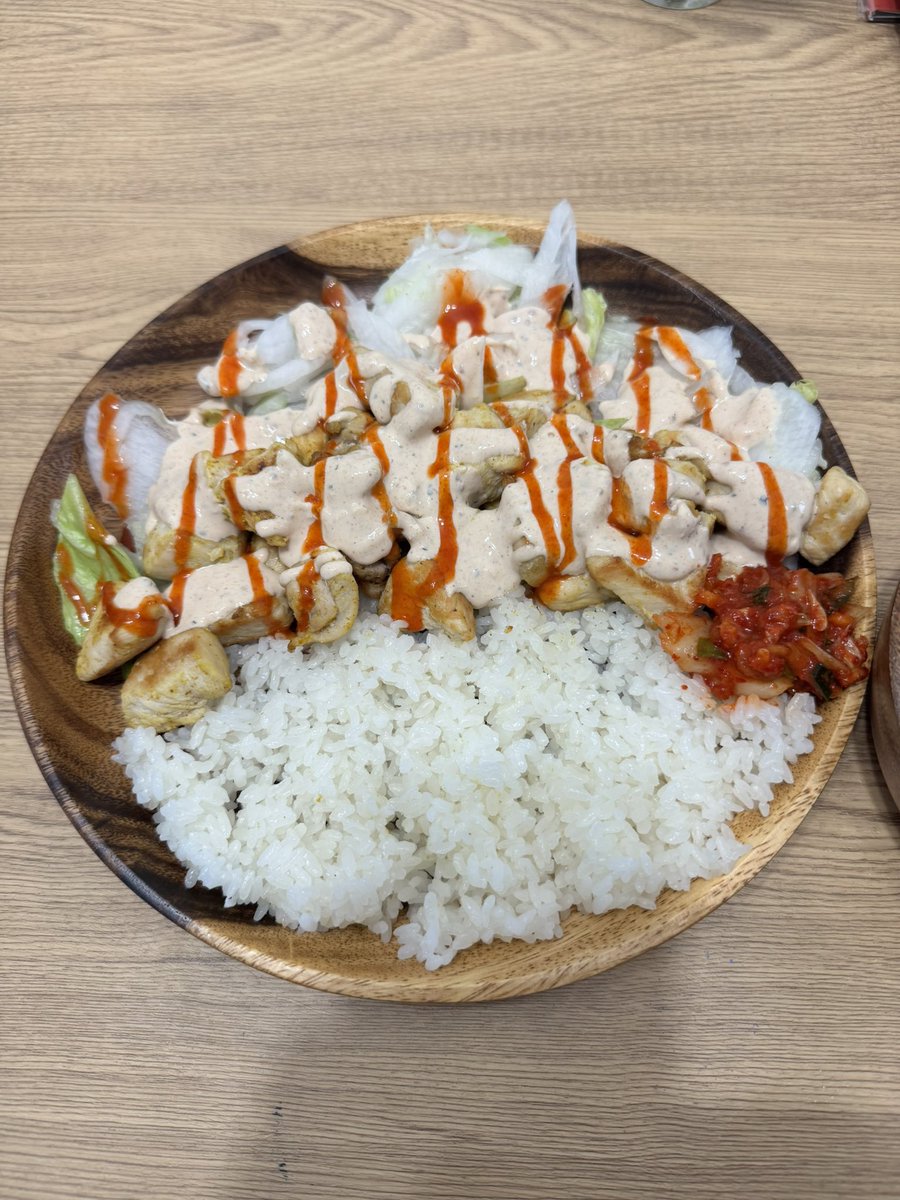 yuki_mma's tweet photo. チキンオーバーライスが美味しいすぎて毎日作ってる
低脂質、高タンパク最強メシ https://t.co/QbXwpiSTyh
