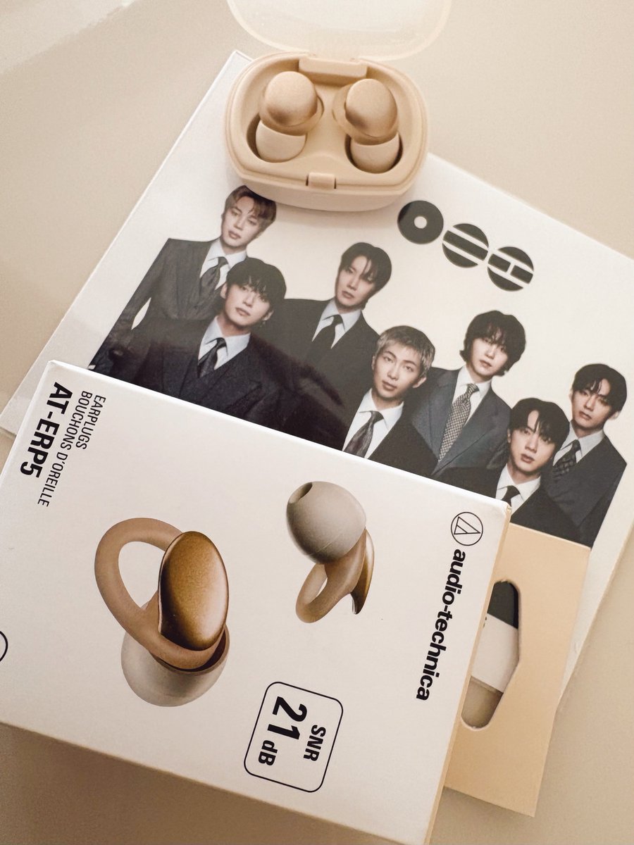 btsfa_curation's tweet photo. ライブ用耳栓を購入

先日のラスベガスではイヤーマフした子供だけでなく、カナル型耳栓した大人もけっこういた
隣席の強火アミも開演直前に装着してた

アーティストの演奏や歌は聴きたいけれど、海外コンでの観客の絶叫や会場全体の音量によるダメージは大きそうなので導入してみる https://t.co/xN6ZoopRLX