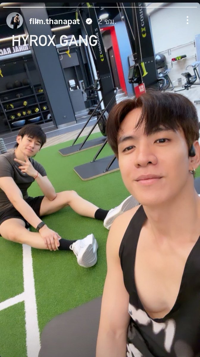 Chisu306's tweet photo. ออกกำลังกายเผื่อเราแล้ว 😂

#ฟิล์มธนภัทร #FilmThanapat https://t.co/l4qwd7QKfu