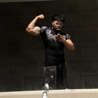 Cj55385699's tweet photo. #NewProfilePic https://t.co/6VVDSqrje0