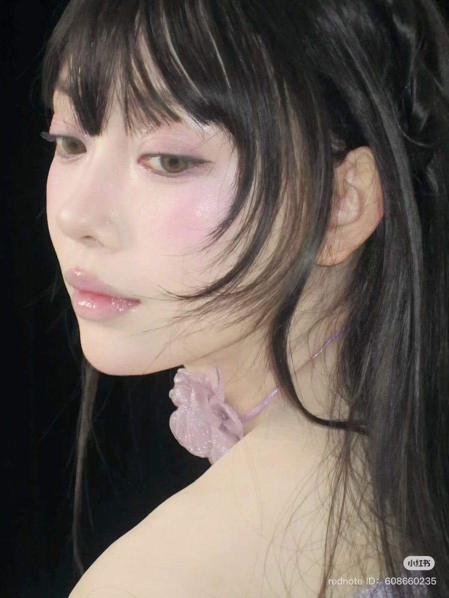 kimokimokimo00's tweet photo. 神秘的でどこか現実離れしたような雰囲気がとっても美しい…淡いピンクとパープルでまとめられた幻想的なメイクかわいすぎる… https://t.co/B5gM0cByuM