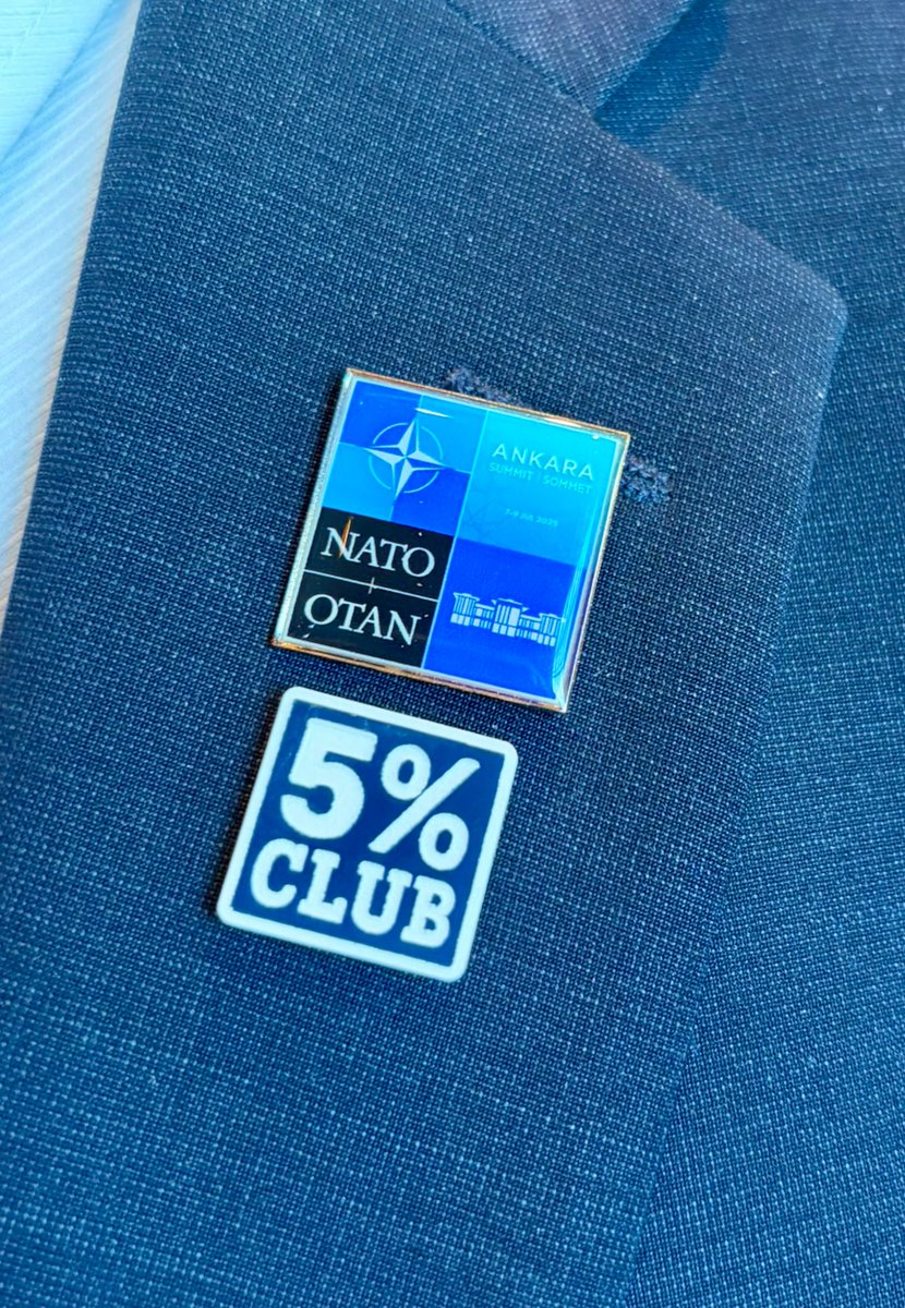 Tsahkna's tweet photo. Together with @BudrysKestutis in the 5% Club.

The club is open. Join us.

Invest more and make @NATO stronger. https://t.co/3cY000eaW9