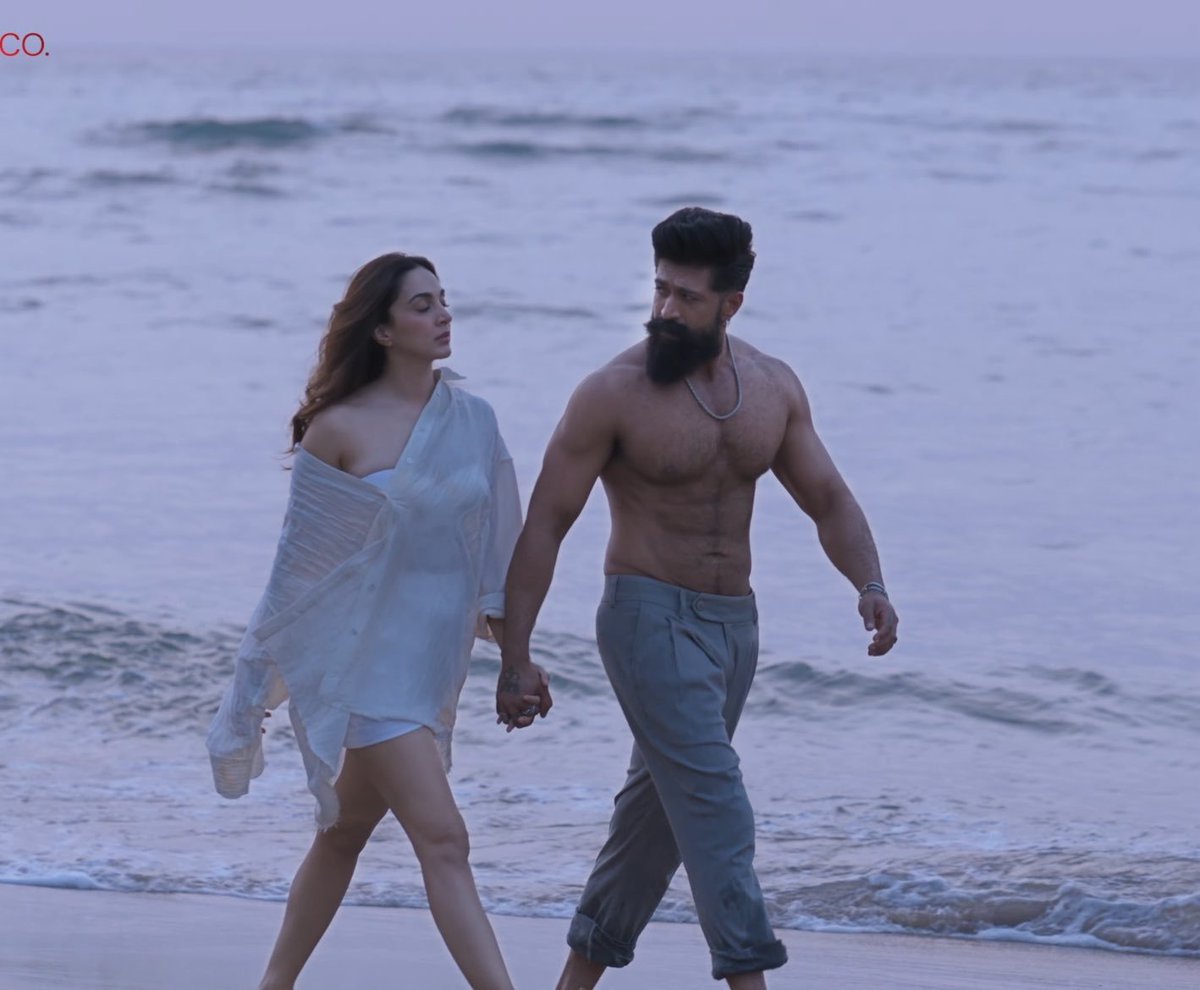 RameshTalavar2's tweet photo. Ruling indian industry is not everyone's cup of tea.....👑
#yash #Toxicthemovie #KFI https://t.co/5nci5VHKpU