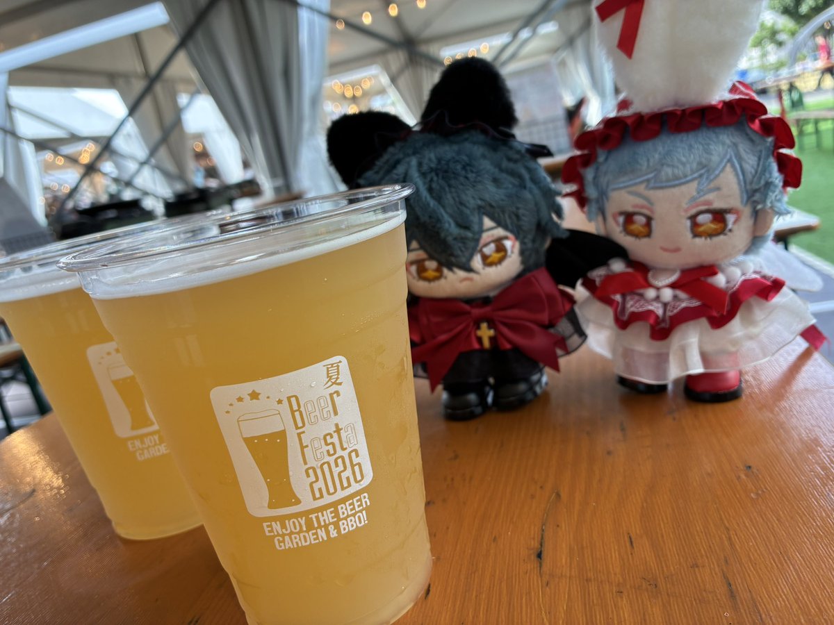003_he's tweet photo. グレアシュ真ん中バースデーおめでとう🍻（2度目）ビアガといえばグアだー！ https://t.co/25UakELKJ0