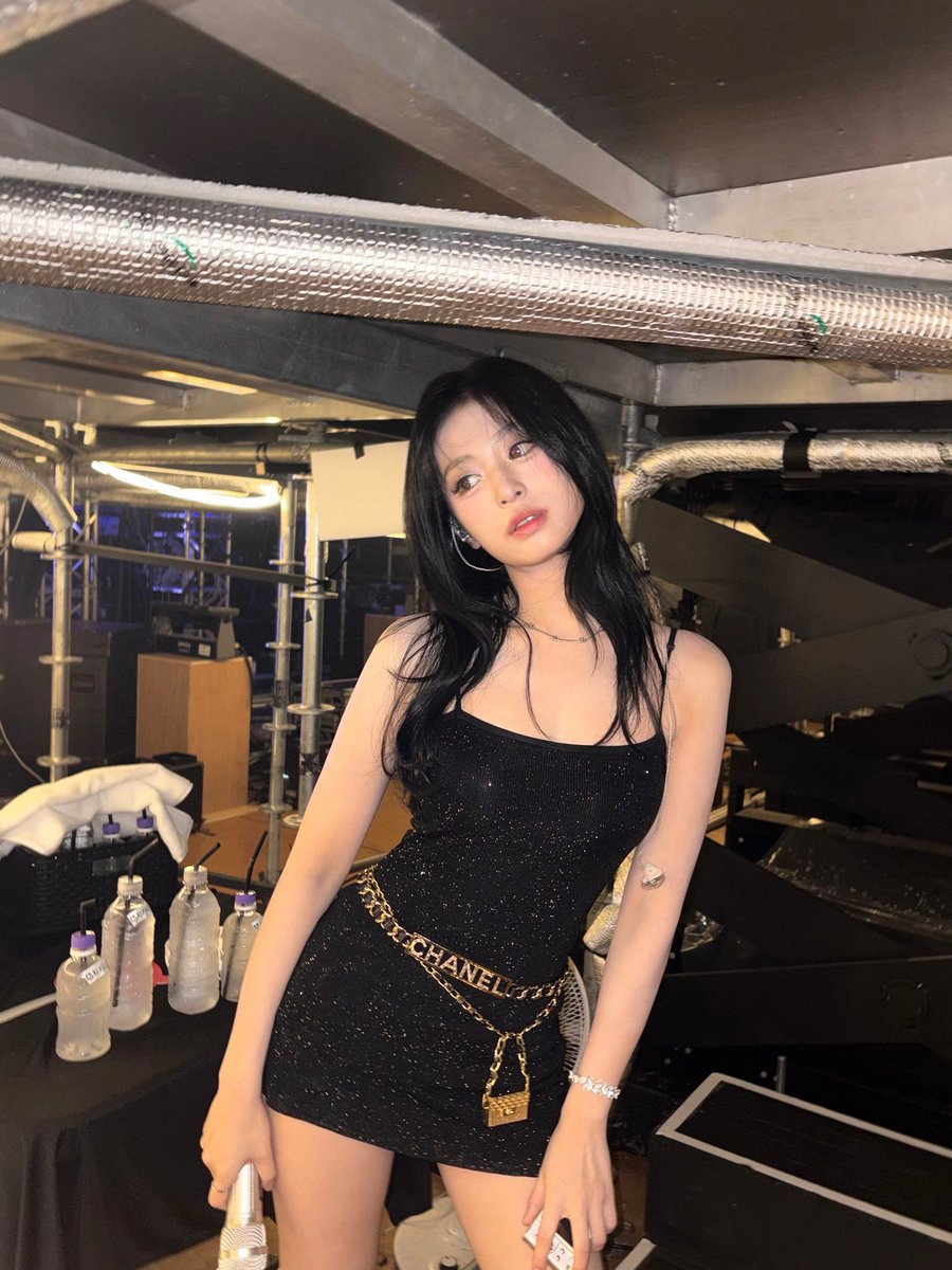picbaemon's tweet photo. AHYEON INSTAGRAM UPDATE https://t.co/pdRSCrBgph