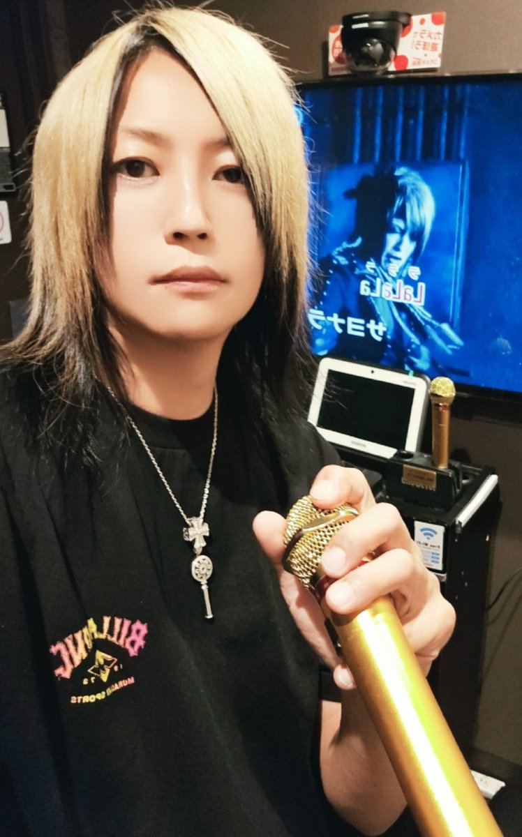 s_rasetsu_sai's tweet photo. 本日はスタジオ前、最後のカラオケ練習😊🎶

8月2日の演奏曲はJOYSOUNDにしかない曲、DAMにしかない曲もあり、カラオケの梯子が手間だな〜と思う期間を過ごしておりました😔💦

がっっっ！！

10日以降は生音で練習が行えるので、ようやくこのストレスから解放されます🤟

10日の全体スタジオ練習も頑張りますので皆様応援の程、宜しくお願い致します🙂‍↕️

_________________________________
2026.08.02 HOLIDAY SHINJUKU

🎟チケット一般販売はコチラ
https://t.co/LBFiQahhO6