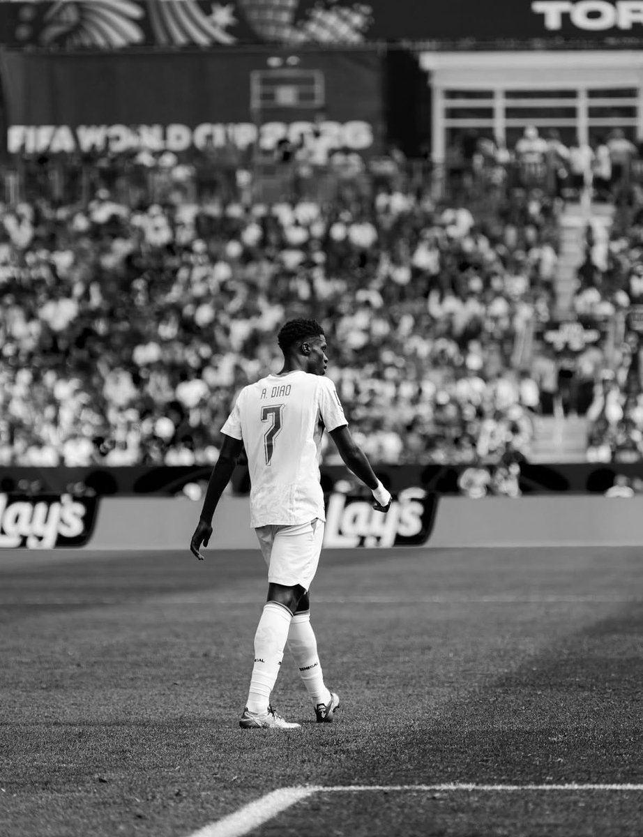 JoueursSN's tweet photo. Assane Diao sur Instagram 📲 : 

"C’était une fierté et un rêve de porter ce maillot lors d’une coupe du monde.

Sénégalais et sénégalaises, vous méritez plus et nous reviendrons pour vous le donner.
Merci pour tout le soutien que vous nous avez apporté.
#alhamdulillah 🇸🇳" https://t.co/cV4AgoxPxC