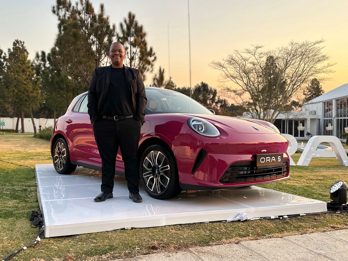 khuleonwheels's tweet photo. Last night, we joined GWM South Africa at Divine Sunset Venue in Midrand for the launch of the all-new GWM ORA 5. The new ORA 5 is now available with a choice of three powertrains: a 1.5-litre turbocharged petrol, and HEV model, and a fully…
#GWMSA #ORA5 #YourNextMove https://t.co/s0QYMKRHbx