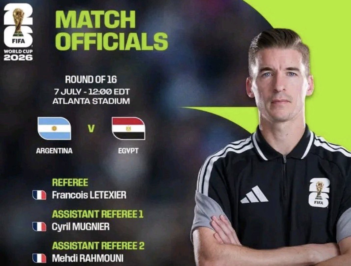 alffie09's tweet photo. @PatrickTinashe7 @ExclusiveMessi @UTDTrey main referee and both assistants btw https://t.co/BcvOm0LNw6