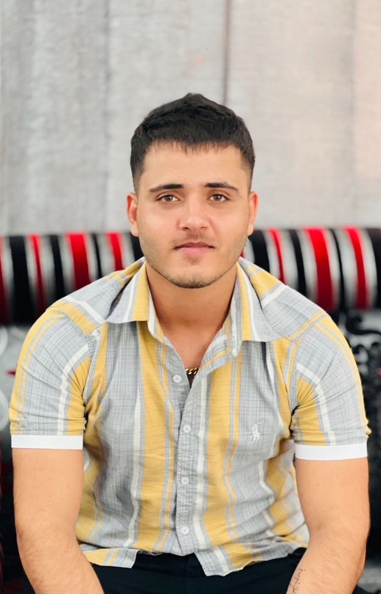 AlirezaNouriX's tweet photo. امید عربی، صیاد اهل کوهستک سیریک در حملات دیشب به جنوب ایران کشته شد. https://t.co/isJ4Y4UezG