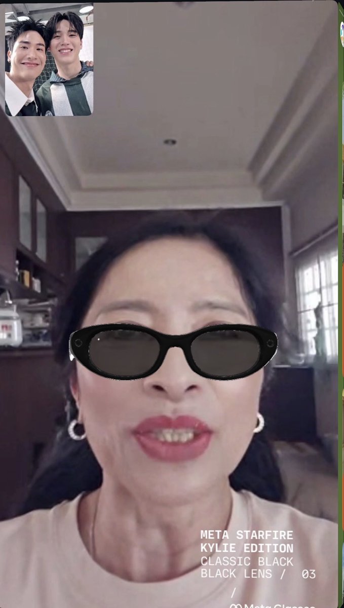 jtee_v's tweet photo. It’s giving introducing BF to my mom vibes. https://t.co/MGWyObD0YC