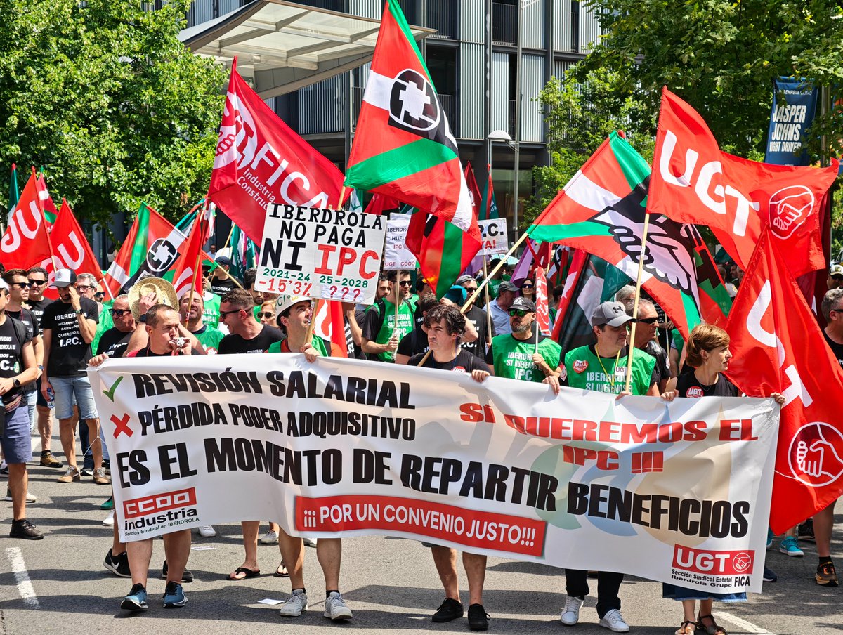 UGT_Euskadi's tweet photo. 🗞️Iberdrola afronta los problemas laborables con prepotencia y amenazas: UGT y CCOO denunciarán a la eléctrica por amedrentar https://t.co/6hipu5pWwP

🗞️Iberdrolak nagusikeriaz eta mehatxuz egiten die aurre lan-arazoei: UGTk eta CCOOk enpresa salatuko dute https://t.co/aI6Bsh8MwM https://t.co/1pUo2DQGCV