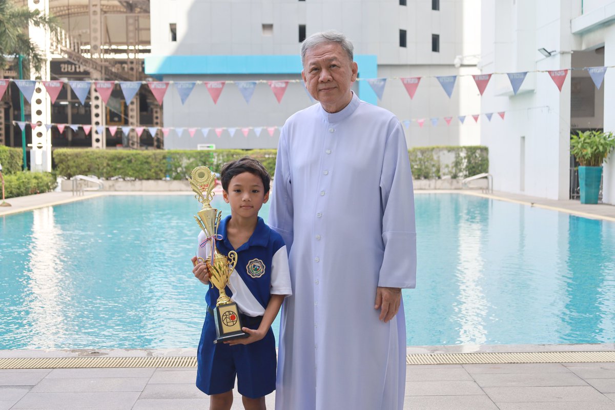 schoolsd's tweet photo. 😃ชนะเลิศ ZENDOKAI KARATE

https://t.co/PV8n7D85Up https://t.co/qaNfOGiTL7