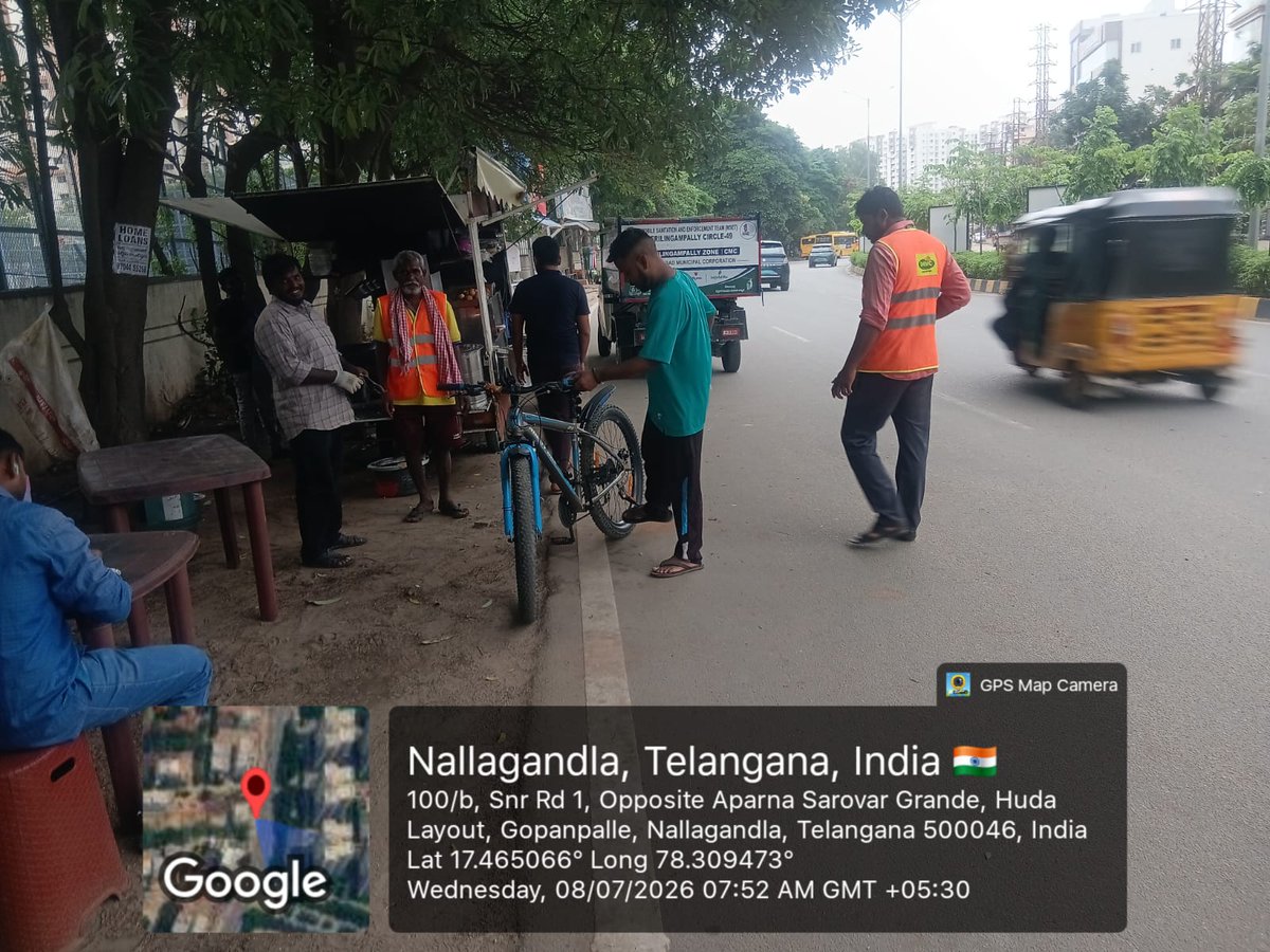 Dc49Cmc's tweet photo. @kktsmedia @CYBTRAFFIC @CMC_Offcl @TOIHyderabad Dear Citizen,

The inconvenience caused is regretted. The concerned officials inspected the location and cleared the encroachments. Photographs of the completed work are attached for your kind reference. https://t.co/NJQ7ejNEZs