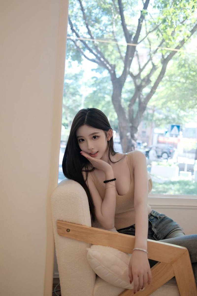 miqiYY's tweet photo. 长沙🏠沐晴
• 𝐏𝐮𝐫𝐞 𝐚𝐧𝐝 𝐥𝐨𝐯𝐞𝐥𝐲-精緻臉  
• 𝐇𝐞𝐢𝐠𝐡𝐭 175
• 𝐖𝐞𝐢𝐠𝐡𝐭 49KG
• 𝐁𝐮𝐬𝐭 D（天然🐻）
      🐣05
❏   前凸后翘 水蛇腰 原装完美身材 ·
                     穿衣洋气大牌 筷子腿   
❏   常年瑜伽  高尔夫 身体柔软 高素质  

❏   女朋友感觉 https://t.co/6XOhANM8Ky